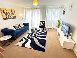 City Centre - Sleeps 2 - Wifi Parking Projector