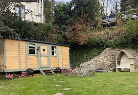 Riverside Shepherds Hut in Newtown Wales