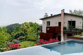 Villa Carla Suites