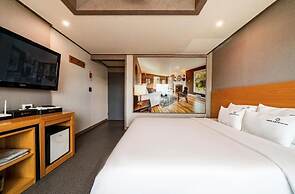 Ocean View Haute Hotel