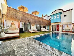 Alaçatı Paradise Hotel