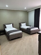 Aparan Hotel
