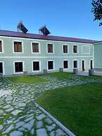 Aparan Hotel
