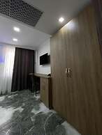 Aparan Hotel