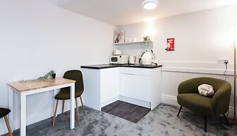 The Bayview Apart Hotel