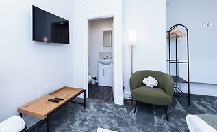 The Bayview Apart Hotel