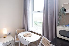 The Bayview Apart Hotel