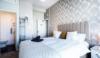 The Bayview Apart Hotel