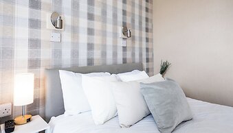 The Bayview Apart Hotel