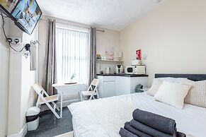 The Bayview Apart Hotel