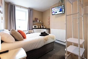 The Bayview Apart Hotel