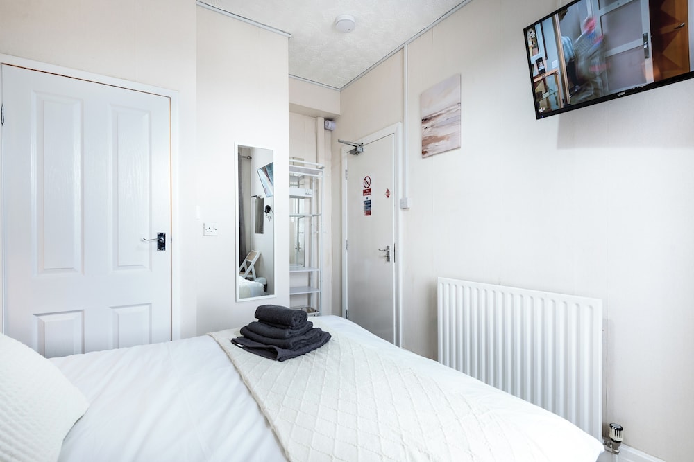 The Bayview Apart Hotel