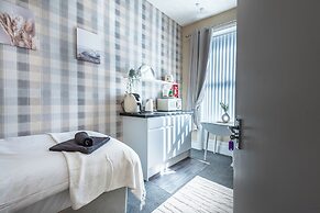 The Bayview Apart Hotel