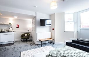 The Bayview Apart Hotel
