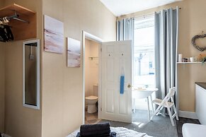 The Bayview Apart Hotel