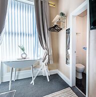 The Bayview Apart Hotel