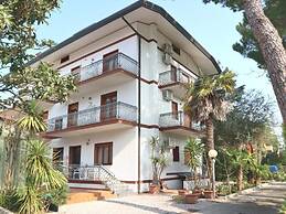 Practical One-bedroom Flat for 3 Guests in Lignano