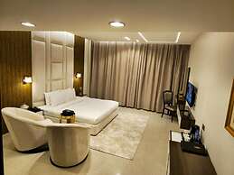 Clifton International Hotel