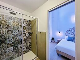 Palazzo Bougainvillea by Ritardo Aereo