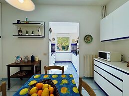 YourHome - Villa Ayala