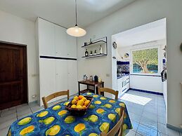 YourHome - Villa Ayala