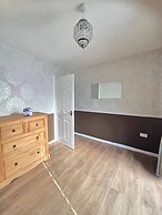 Sleeps 6 - St Helens - 50 Mins to Peak District
