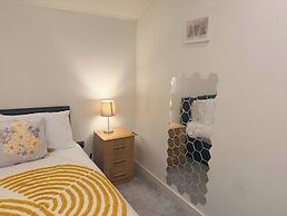 Contractor Friendly 2BR Weekly, Monthly Discount