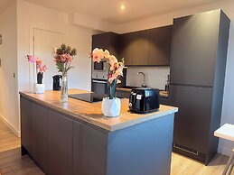 Winter Stays, Pool, Wi-fi, Parking, 3double Beds