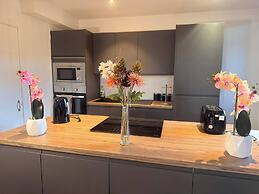 Winter Stays, Pool, Wi-fi, Parking, 3double Beds