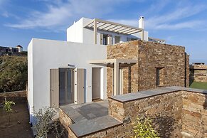 White Tinos Luxury Suites