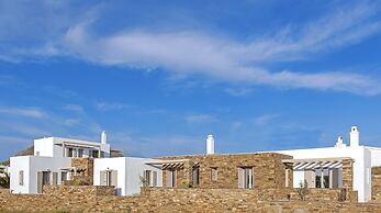White Tinos Luxury Suites