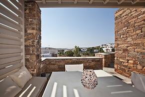 White Tinos Luxury Suites