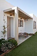 White Tinos Luxury Suites