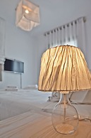 White Tinos Luxury Suites