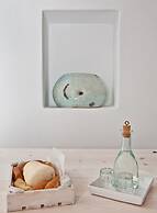 White Tinos Luxury Suites