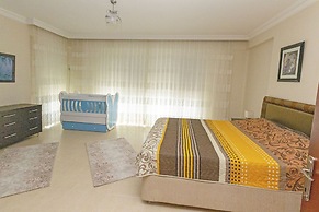 Paradise Town Villa Alison