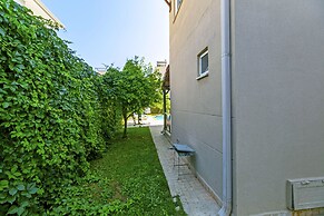 Paradise Town Villa Alison