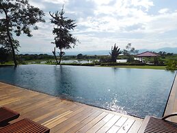 Sanctum Inle Resort