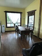 Mowat Landing Cottages