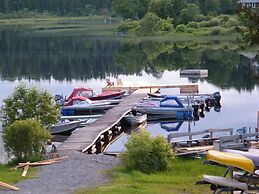 Mowat Landing Cottages