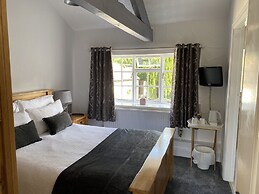 Bridge Farm Hotel