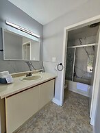 Arrowhead Inn by Baaman's