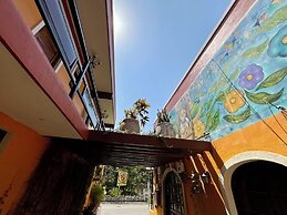 El Zaguán Colonial by GuruHotel