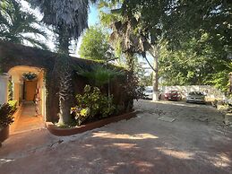 El Zaguán Colonial by GuruHotel