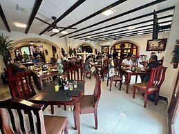 El Zaguán Colonial by GuruHotel