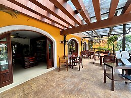 El Zaguán Colonial by GuruHotel