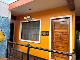 El Zaguán Colonial by GuruHotel