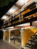 El Zaguán Colonial by GuruHotel