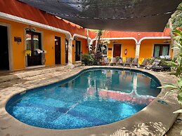 El Zaguán Colonial by GuruHotel