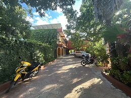 El Zaguán Colonial by GuruHotel